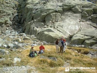 Laguna Grande de Gredos - Disfrutando de Gredos; grupos de senderismo; senderismo cercedilla